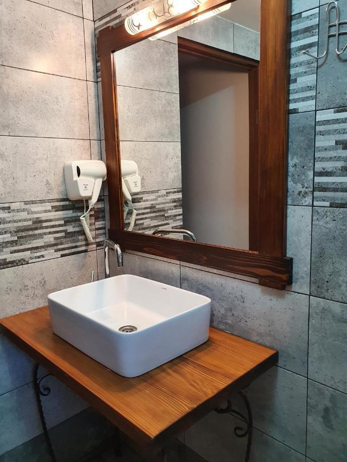 Rooms Poienita Slănic-Moldova Zewnętrze zdjęcie